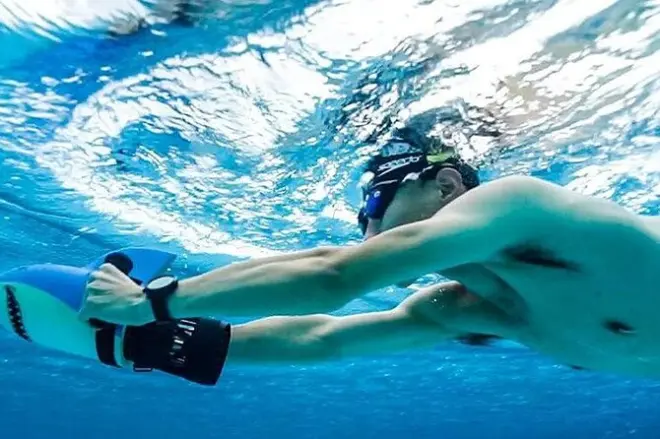 Scooter subaquático e snorkeling na lagoa de Taha'a, saindo de Raiatea