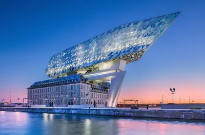 Private transfer Rotterdam to Brussels with 2-hour Antwerp stop