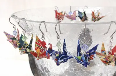 Aula de joias de origami feitas à mão em Shinjuku