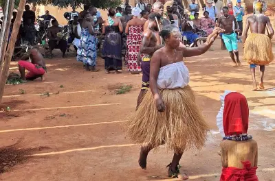 Cérémonie vaudou et visite culturelle à Lomé : Excursion à terre