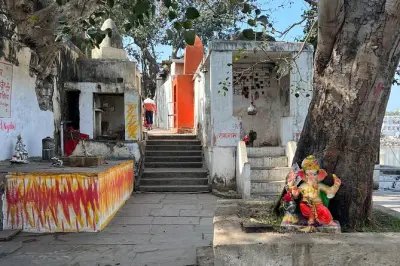 Passeio espiritual pelos ghats de Pushkar: 52 locais sagrados