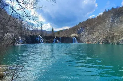 Traslado privado de Zadar ao Parque Nacional dos Lagos de Plitvice
