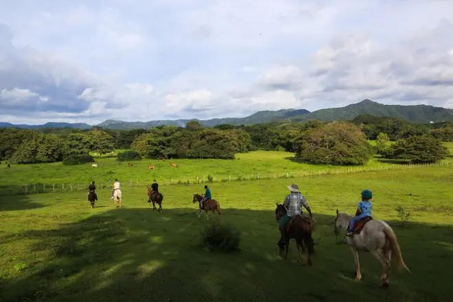 Cavalgada na hacienda La Pinta, Guanacaste