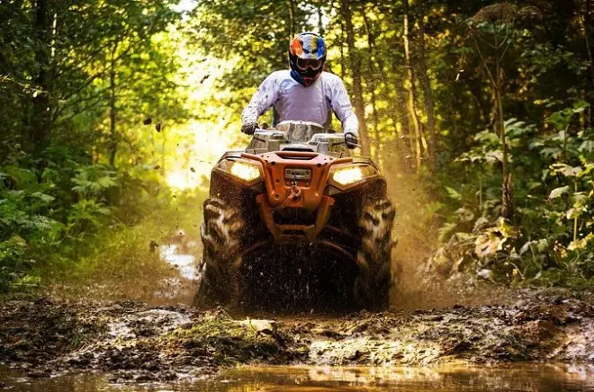 Bamboo rafting a Ocho Rios: ATV, cavallo e Blue Hole