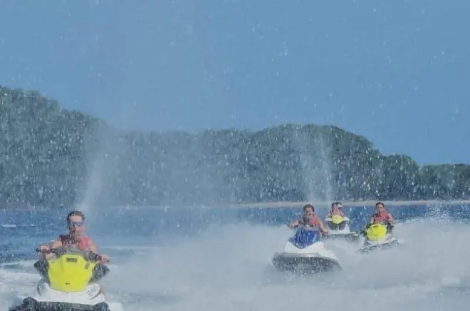 Jet ski em Playas del Coco: Cavernas e canais de mangue