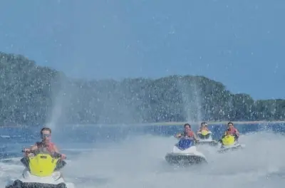 Jet ski em Playas del Coco: Cavernas e canais de mangue