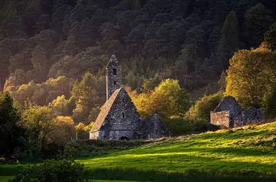 Glendalough : Balade dans la cité monastique et ses vallées
