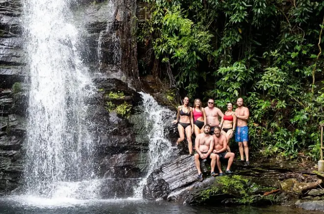Nim Li Punit, Schokolade & Wasserfall ab Placencia