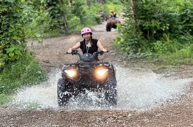 Krabi en ATV: Explora senderos selváticos y cruza ríos