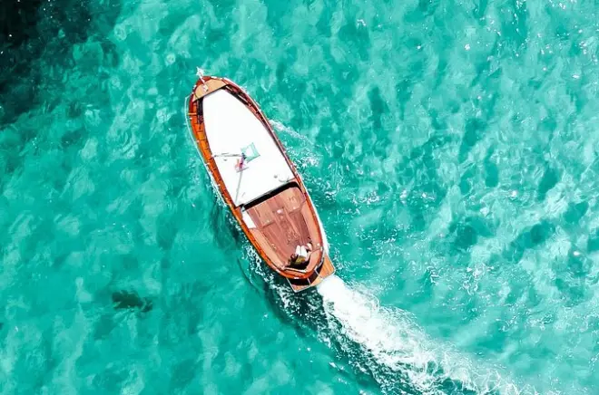 Mezza giornata a Tavolara e Molara con nuoto e snorkeling