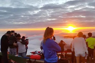 Amanecer en el monte Batur: Trekking y rápidos clase III-IV