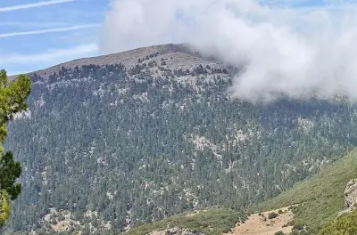 Mount Lakraa hike from Chefchaouen: 2159m summit
