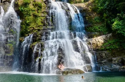 Nauyaca Waterfalls tour: Swim, rainforest & beach