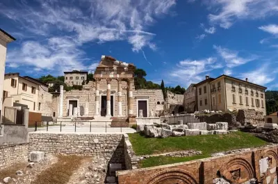Paseo por Brescia: Guía local con audio y texto