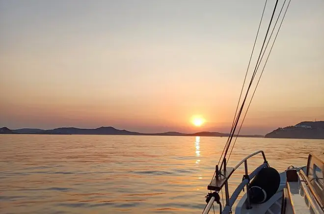 Mykonos Private Sunset Cruise: Sea Diamond, wine & swim