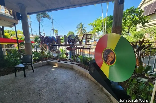 Kingston Kultur Tour: Devon House, Bob Marley Museum & Artwalk