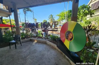 Kingston Kultur Tour: Devon House, Bob Marley Museum & Artwalk