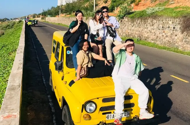 Mui Ne alba o tramonto jeep tour: Dune di sabbia bianca