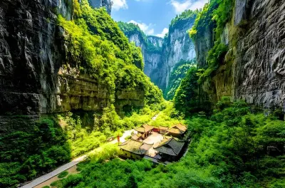 Wulong National Park Tour: Three Bridges & Hot Pot Experience