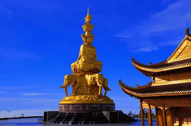 Buda gigante de Leshan y monte Emei desde Chengdu en 2 días