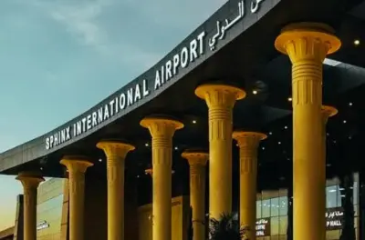 Traslado privado de Soma Bay al aeropuerto Sphinx: 6-7 horas