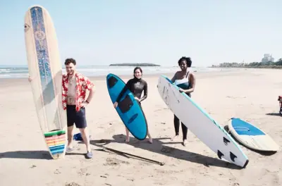 Lezione di surf a Miyazaki: Impara a cavalcare le onde