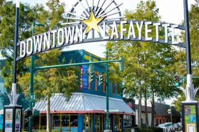 Downtown Lafayette Cajun History Walking Tour: Local Guide