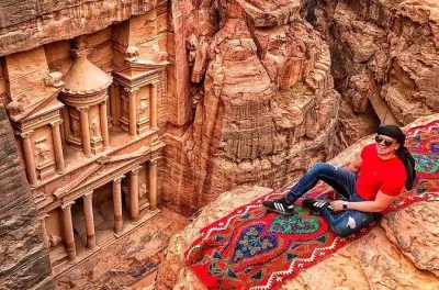 Private Transfer Dead Sea to Petra: 3-Hour Drive