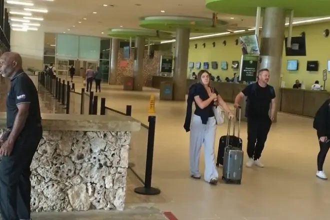 Transfer vom Flughafen Santo Domingo nach Punta Cana: Privates Auto