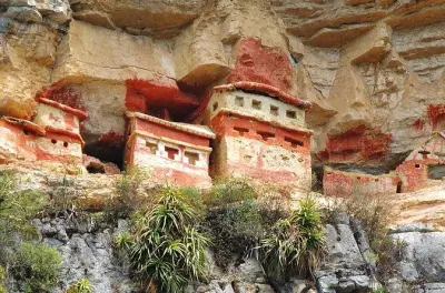 6-day Chachapoyas tour: Kuelap, sacred tombs & Gocta Falls