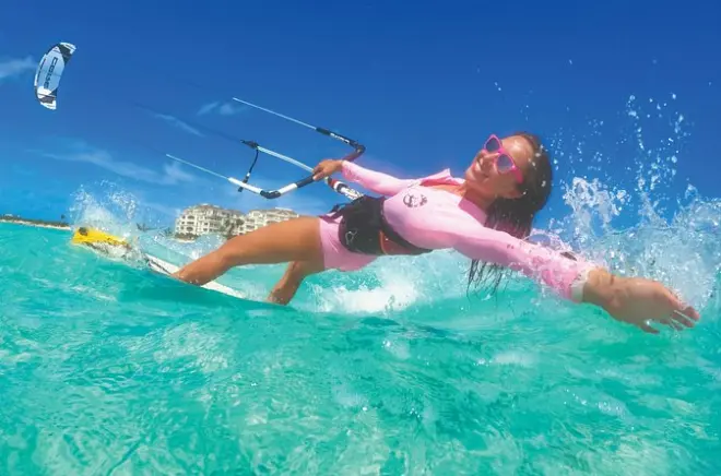 Long Bay Kiteboarding Beginner Lesson: Learn in 3 Hours