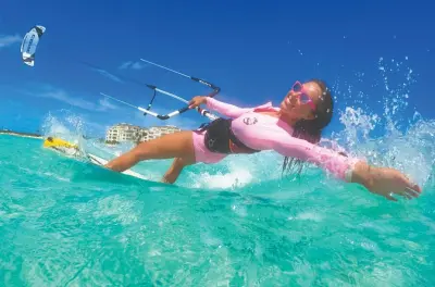 Long Bay Kiteboarding Beginner Lesson: Learn in 3 Hours