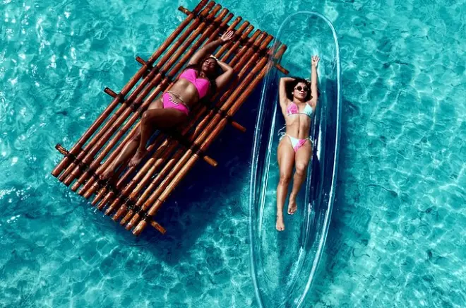 Fotos en kayak y balsa de bambú en Aruba con entrega el mismo día