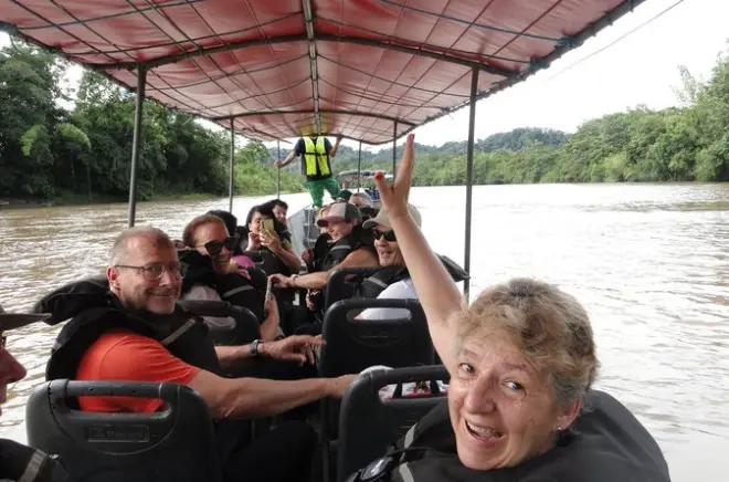 Río Arajuno en Ecuador: Kayak, fauna y cultura en la selva