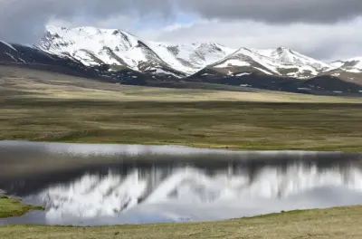 Song Kul Lake tour: 2 days yurt stay & horse riding