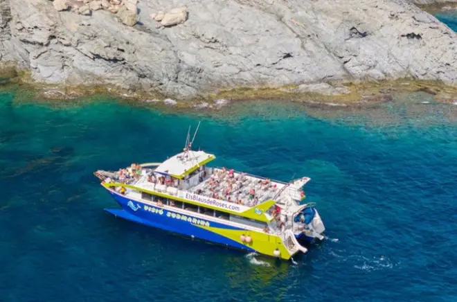 Cadaqués & Cap de Creus Katamaran-Tour mit Blick unter Wasser