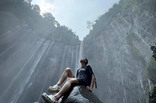 Cascata Tumpak Sewu da Surabaya: Cascata alta 120 metri