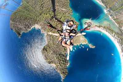 Paragliding Ölüdeniz: Tandem flight over the Blue Lagoon