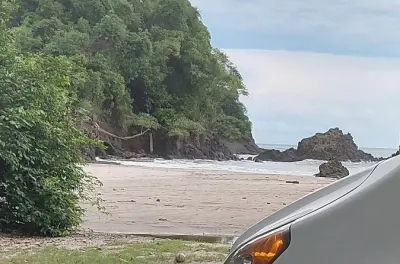 Traslado privado de Quepos al aeropuerto de San José por ruta vista