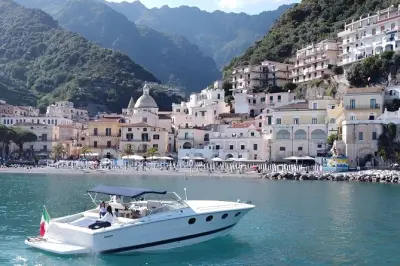 Côte amalfitaine en bateau avec Capri : Huit arrêts en une journée