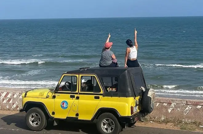 Mui Ne dune di sabbia bianca con tour in jeep e guida ATV