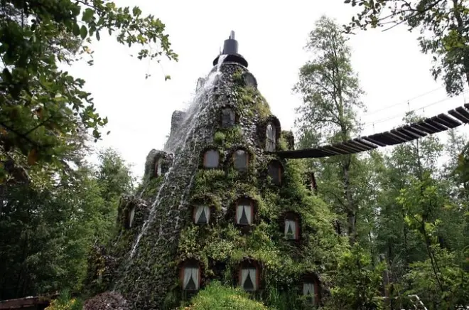 Riserva Huilo Huilo: Cascate e museo del vulcano