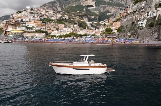 Snorkeling in Capri: Semi-Private Boat with Blue Grotto Access