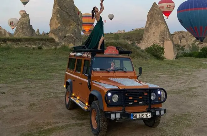 Jeep safari na Capadócia: Vales privados com brinde de champanhe