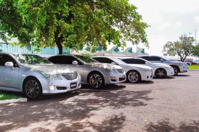 Skip airport lines at st lucia’s uvf with fast track vip service, private roundtrip transfer, and local drinks. includes pickup, snacks, and a friendly guide.