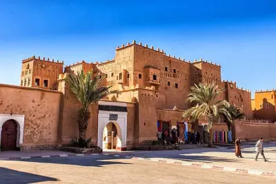 De Ouarzazate à Marrakech avec désert et gorges du Dadès