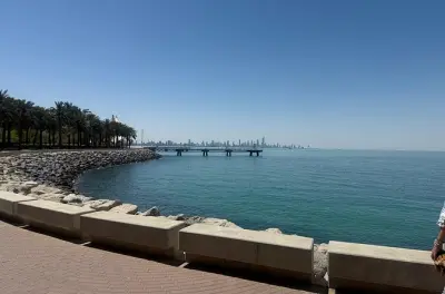 Kuwait City: Dai luoghi tradizionali ai monumenti moderni