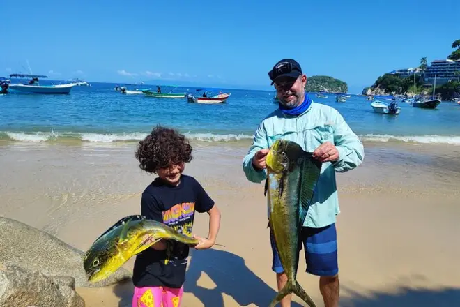 Pescaria privada para almoço na baía de Vallarta: Pesque e cozinhe