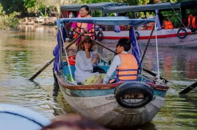 Can Tho Small Canal Tour: 3 Hours on the Mekong