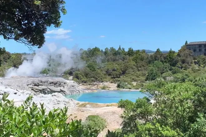 Tour privado em Rotorua: Trilhas geotermais de Whakarewarewa